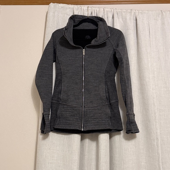 LULULEMON Radiant Jacket II Heather core dark gray woman’s size 4 - Picture 2 of 9